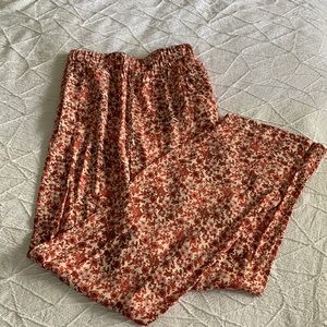 Forever 21 Wide leg Floral pants / Size M